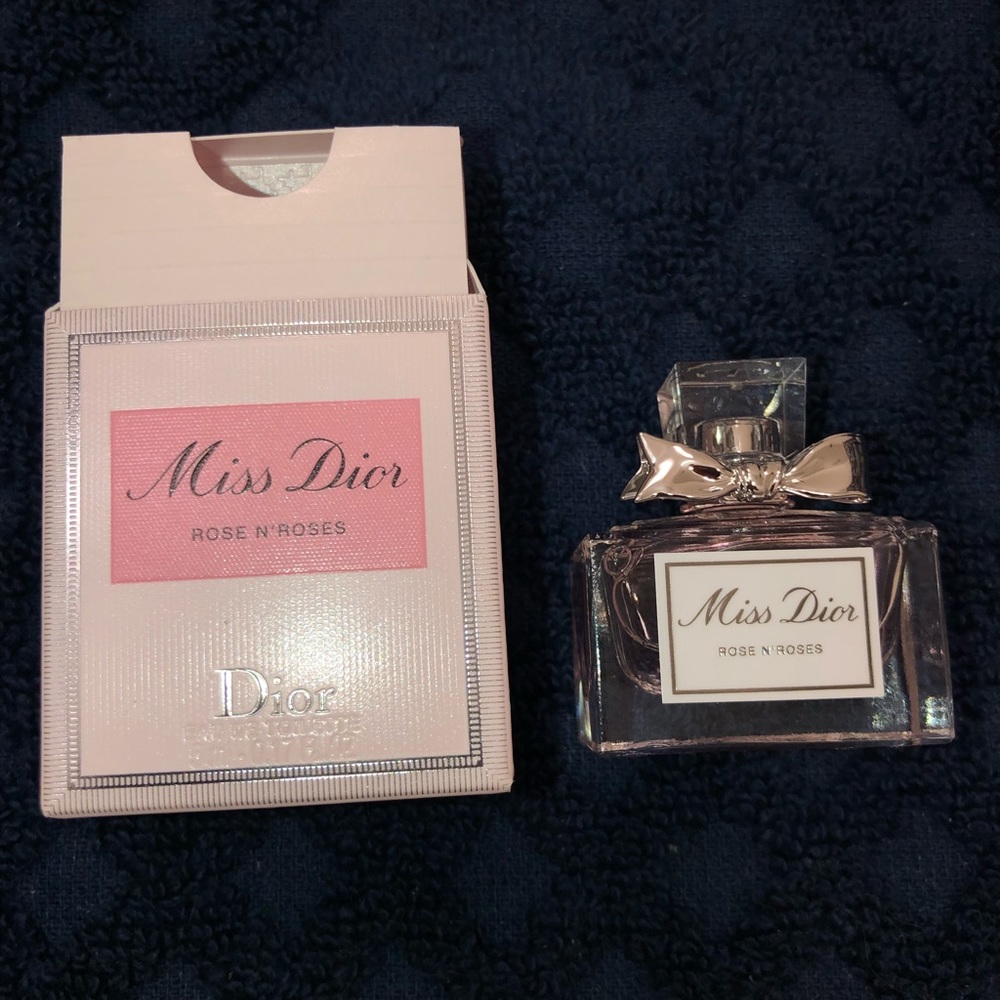 100% authentic! Miss Dior Rose N Roses mini 5ml